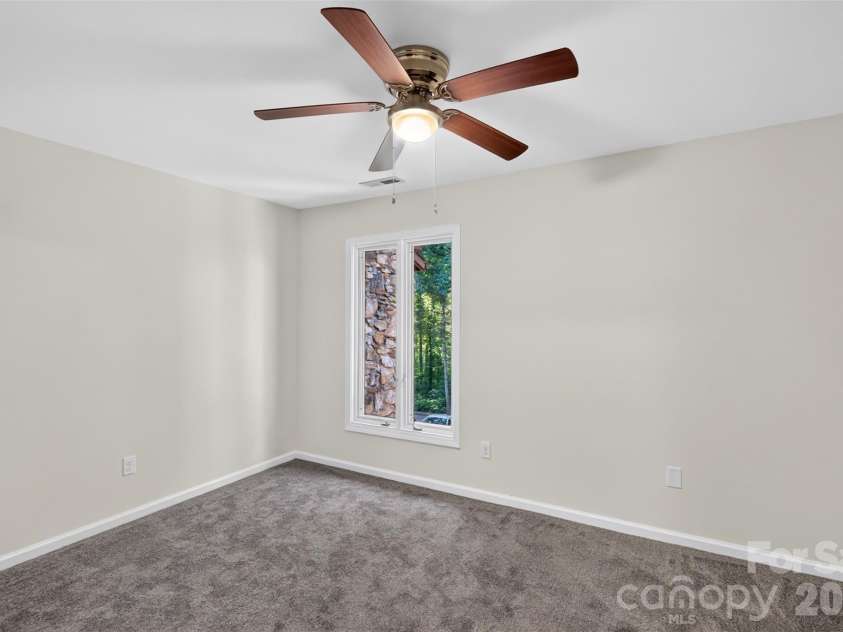132 Colony Drive, Arden, NC 28704.  MLS# CAR4418273, YatesRealty ID 48844. 