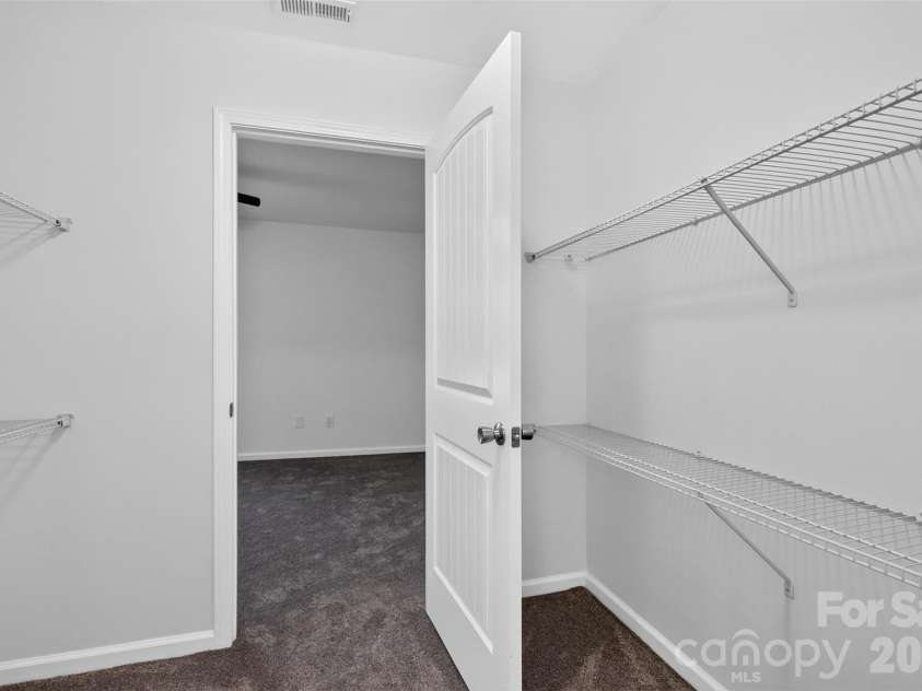 132 Colony Drive, Arden, NC 28704.  MLS# CAR4418273, YatesRealty ID 48844. 