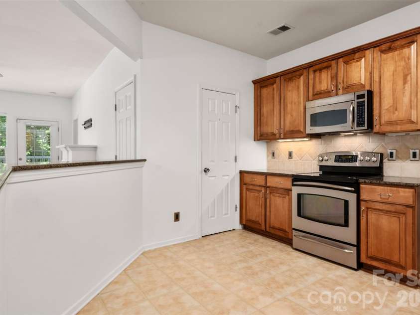 11530 Costigan Lane, Charlotte, NC 28277.  MLS# CAR4421530, YatesRealty ID 48846. 