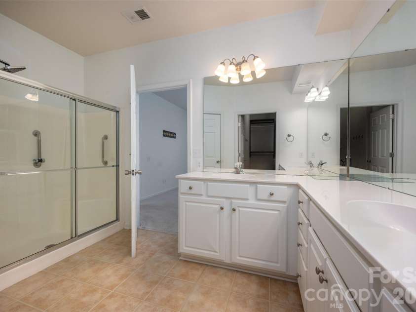 11530 Costigan Lane, Charlotte, NC 28277.  MLS# CAR4421530, YatesRealty ID 48846. 