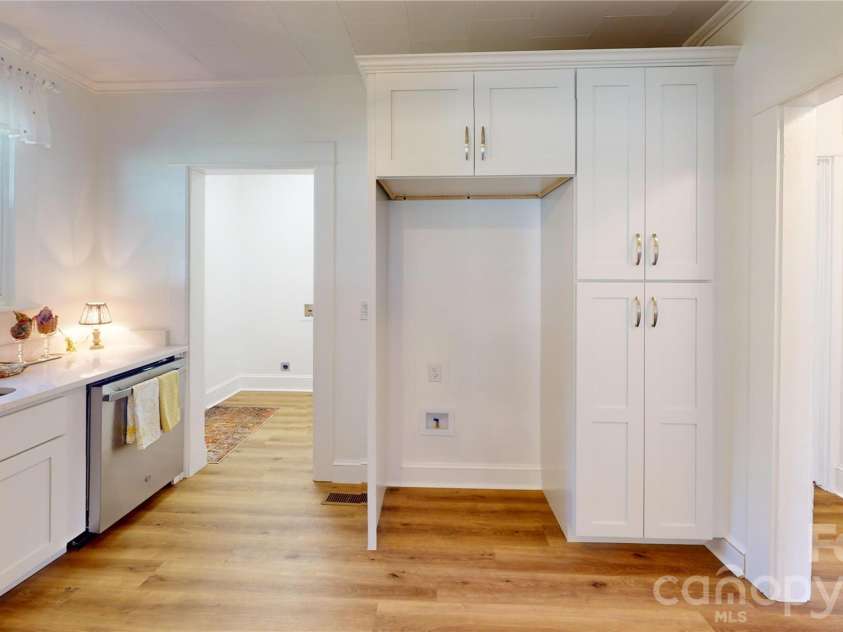 346 Park Avenue, Marion, NC 28752.  MLS# CAR4418440, YatesRealty ID 48848. 