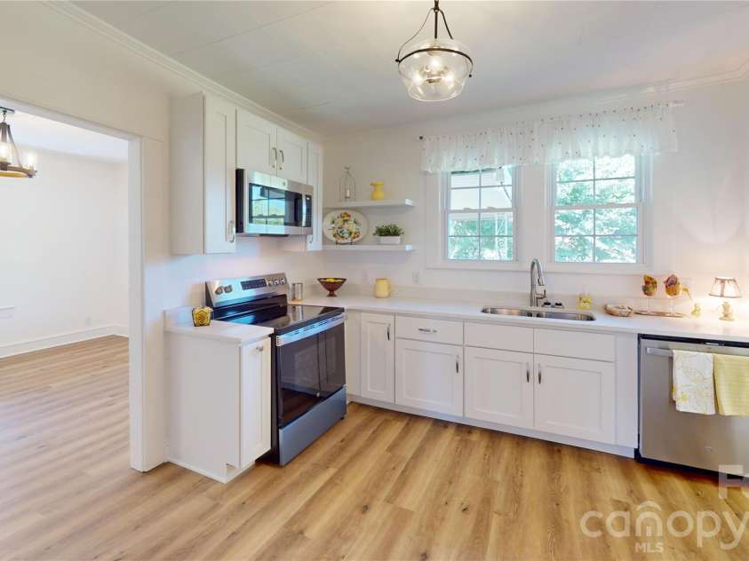 346 Park Avenue, Marion, NC 28752.  MLS# CAR4418440, YatesRealty ID 48848. 