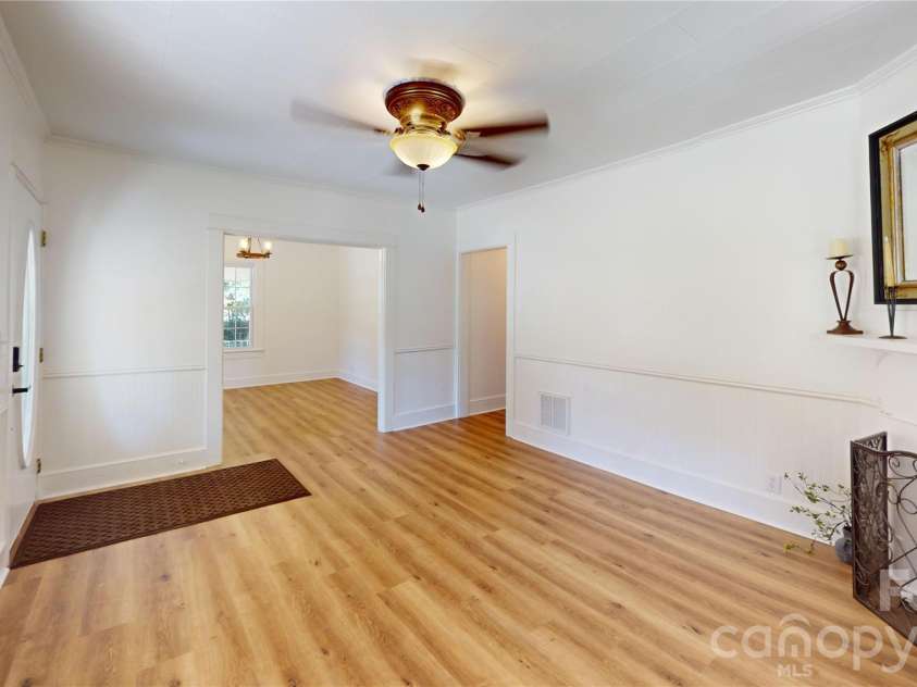 346 Park Avenue, Marion, NC 28752.  MLS# CAR4418440, YatesRealty ID 48848. 