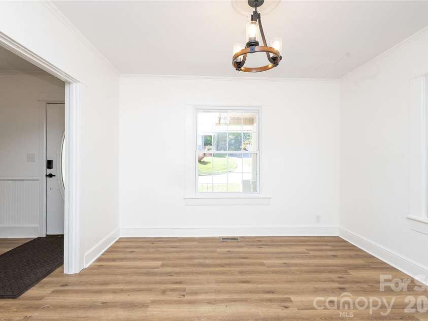 346 Park Avenue, Marion, NC 28752.  MLS# CAR4418440, YatesRealty ID 48848. 