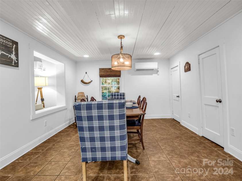 291 Tryon Bay Circle, Lake Lure, NC 28746.  MLS# CAR4202352, YatesRealty ID 4885. 