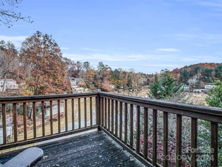291 Tryon Bay Circle, Lake Lure, NC 28746.  MLS# CAR4202352, YatesRealty ID 4885. 