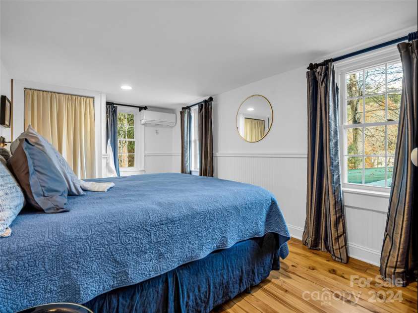 291 Tryon Bay Circle, Lake Lure, NC 28746.  MLS# CAR4202352, YatesRealty ID 4885. 