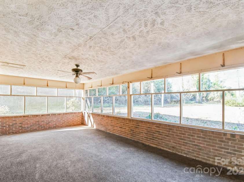 407 Covington Street, Rockingham, NC 28379.  MLS# CAR4237436, YatesRealty ID 4885. 