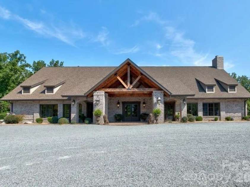 4223 Cedar Creek Road, Lancaster, SC 29720.  MLS# CAR4421483, YatesRealty ID 48851. 
