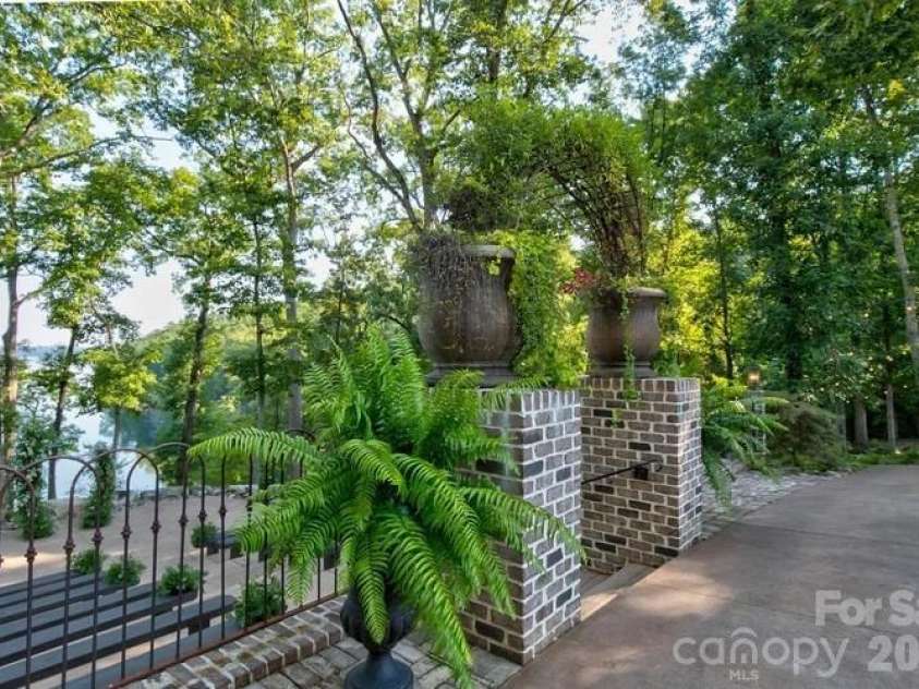 4223 Cedar Creek Road, Lancaster, SC 29720.  MLS# CAR4421483, YatesRealty ID 48851. 