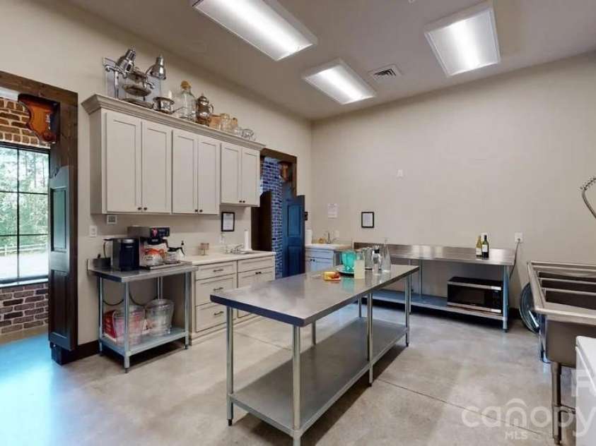 4223 Cedar Creek Road, Lancaster, SC 29720.  MLS# CAR4421483, YatesRealty ID 48851. 
