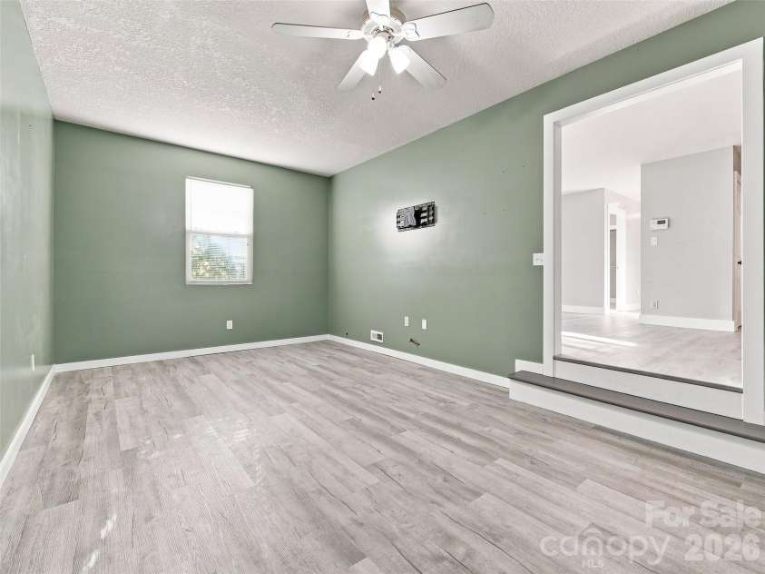 11 Brant Lane, Weaverville, NC 28787.  MLS# CAR4421295, YatesRealty ID 48852. 