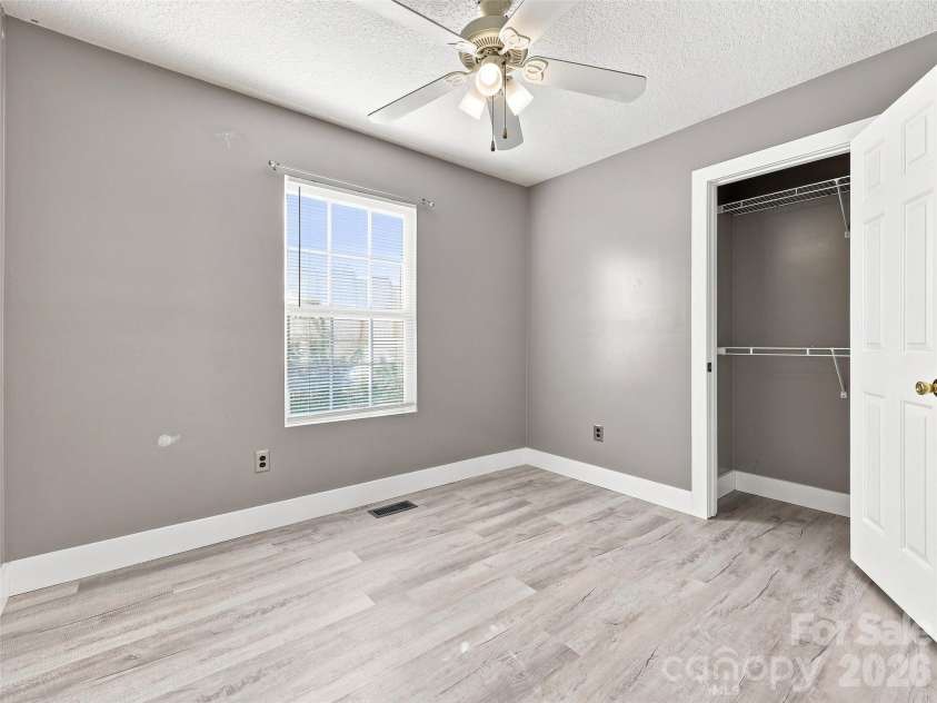 11 Brant Lane, Weaverville, NC 28787.  MLS# CAR4421295, YatesRealty ID 48852. 
