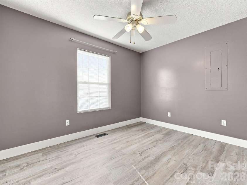 11 Brant Lane, Weaverville, NC 28787.  MLS# CAR4421295, YatesRealty ID 48852. 