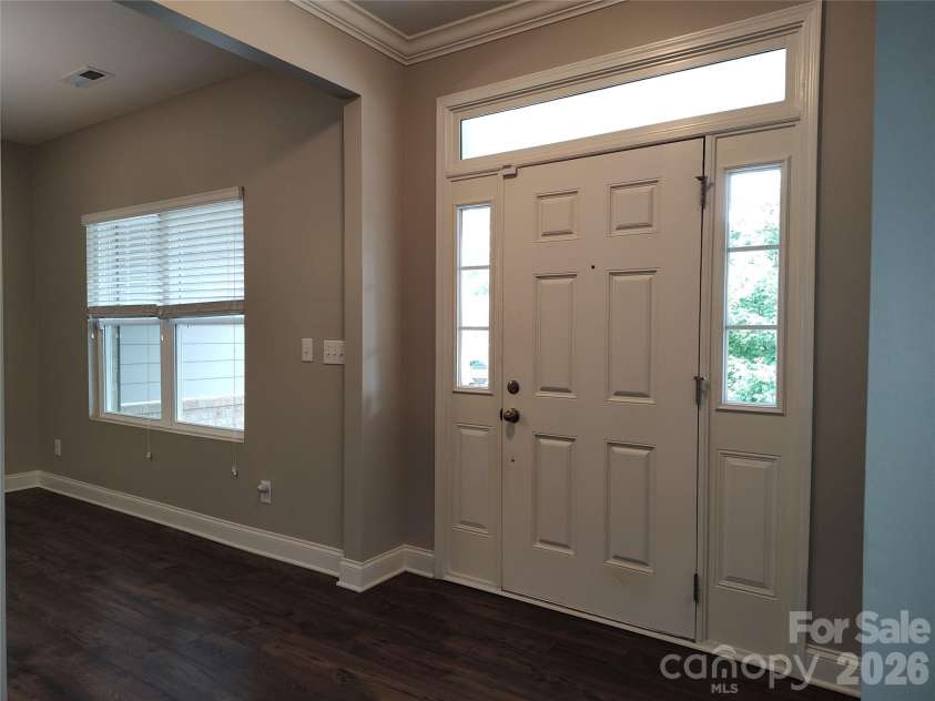 9415 Segundo Lane, Charlotte, NC 28278.  MLS# CAR4421507, YatesRealty ID 48854. 
