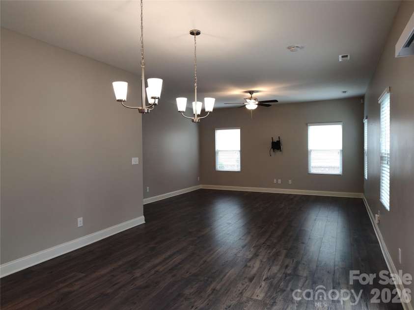 9415 Segundo Lane, Charlotte, NC 28278.  MLS# CAR4421507, YatesRealty ID 48854. 