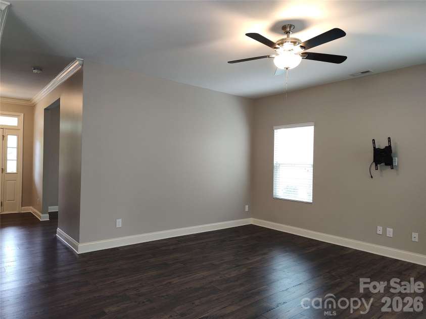 9415 Segundo Lane, Charlotte, NC 28278.  MLS# CAR4421507, YatesRealty ID 48854. 