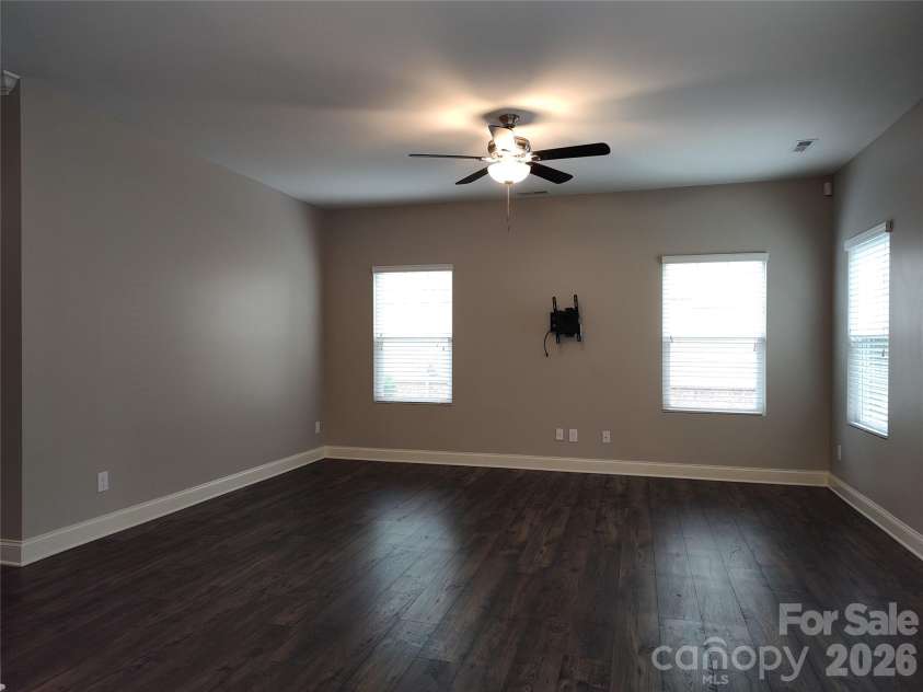 9415 Segundo Lane, Charlotte, NC 28278.  MLS# CAR4421507, YatesRealty ID 48854. 