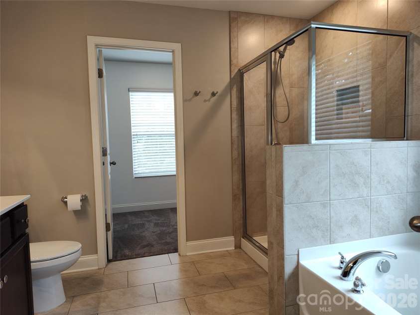 9415 Segundo Lane, Charlotte, NC 28278.  MLS# CAR4421507, YatesRealty ID 48854. 