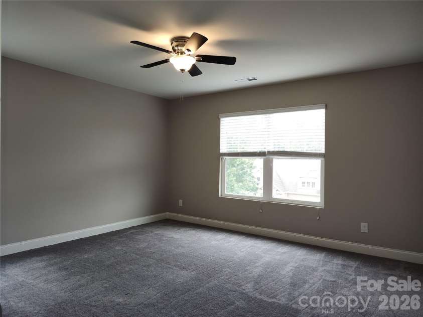 9415 Segundo Lane, Charlotte, NC 28278.  MLS# CAR4421507, YatesRealty ID 48854. 