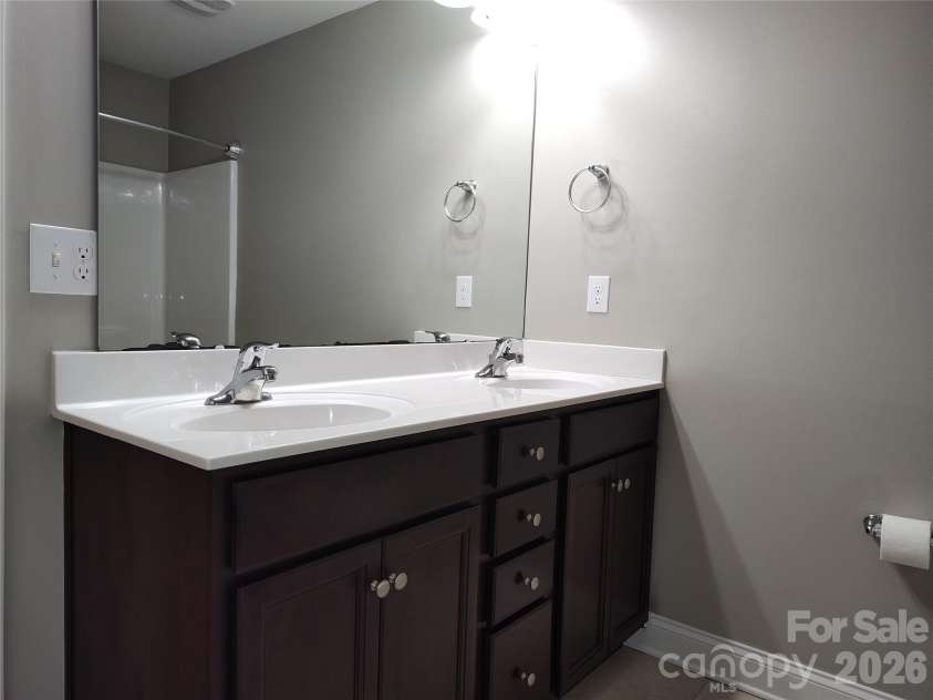 9415 Segundo Lane, Charlotte, NC 28278.  MLS# CAR4421507, YatesRealty ID 48854. 