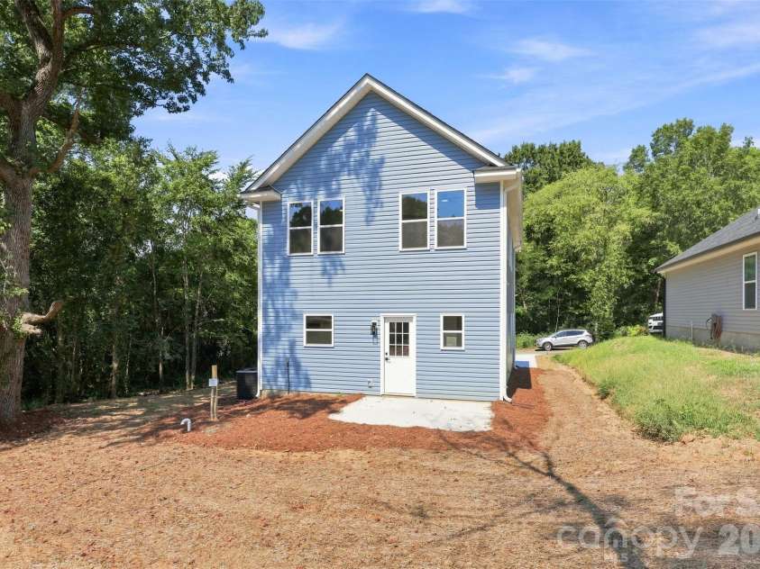 73 Lake Drive, Concord, NC 28027.  MLS# CAR4421143, YatesRealty ID 48856. 