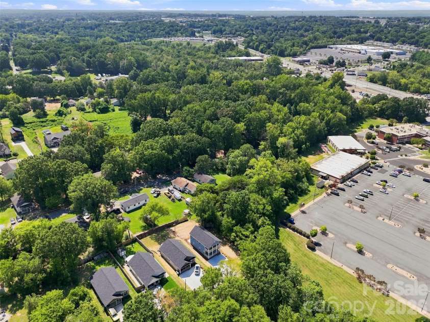 73 Lake Drive, Concord, NC 28027.  MLS# CAR4421143, YatesRealty ID 48856. 