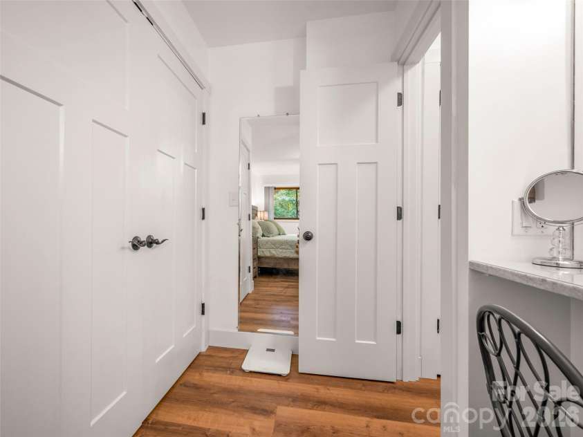 58 Timbertop Lane, Etowah, NC 28729.  MLS# CAR4421699, YatesRealty ID 48857. Primary Bathroom