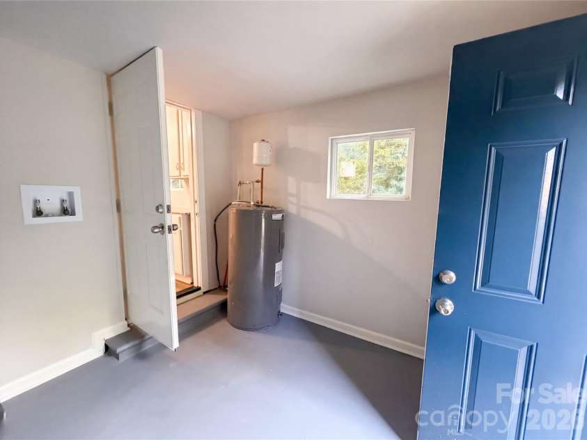 224 Avery Street, Fort Mill, SC 29715.  MLS# CAR4407466, YatesRealty ID 48858. 