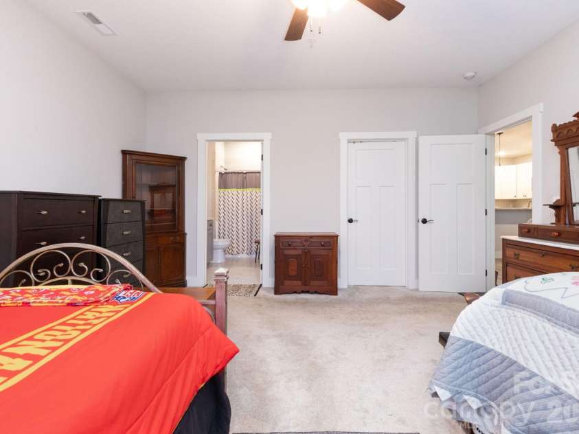 138 Foxden Drive, Fletcher, NC 28732.  MLS# CAR4421389, YatesRealty ID 48859. 
