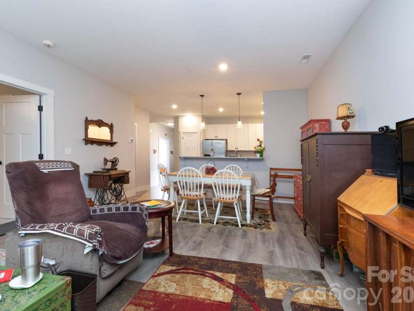 138 Foxden Drive, Fletcher, NC 28732.  MLS# CAR4421389, YatesRealty ID 48859. 