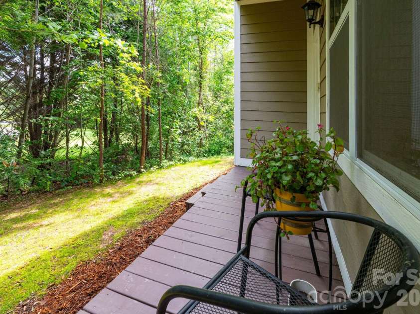138 Foxden Drive, Fletcher, NC 28732.  MLS# CAR4421389, YatesRealty ID 48859. 