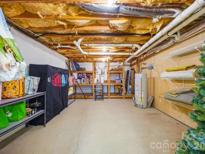 1403 Fleetwood Plaza, Hendersonville, NC 28739.  MLS# CAR4332853, YatesRealty ID 4886. 