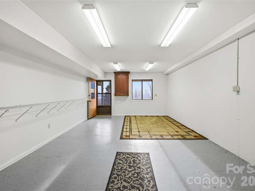 1403 Fleetwood Plaza, Hendersonville, NC 28739.  MLS# CAR4332853, YatesRealty ID 4886. 