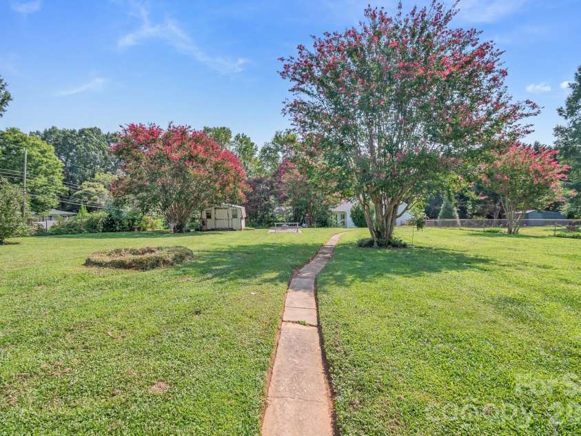 6424 Wilgrove Mint Hill Road, Mint Hill, NC 28227.  MLS# CAR4413641, YatesRealty ID 48860. 