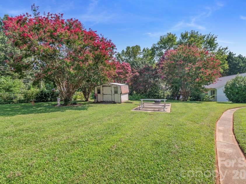 6424 Wilgrove Mint Hill Road, Mint Hill, NC 28227.  MLS# CAR4413641, YatesRealty ID 48860. 