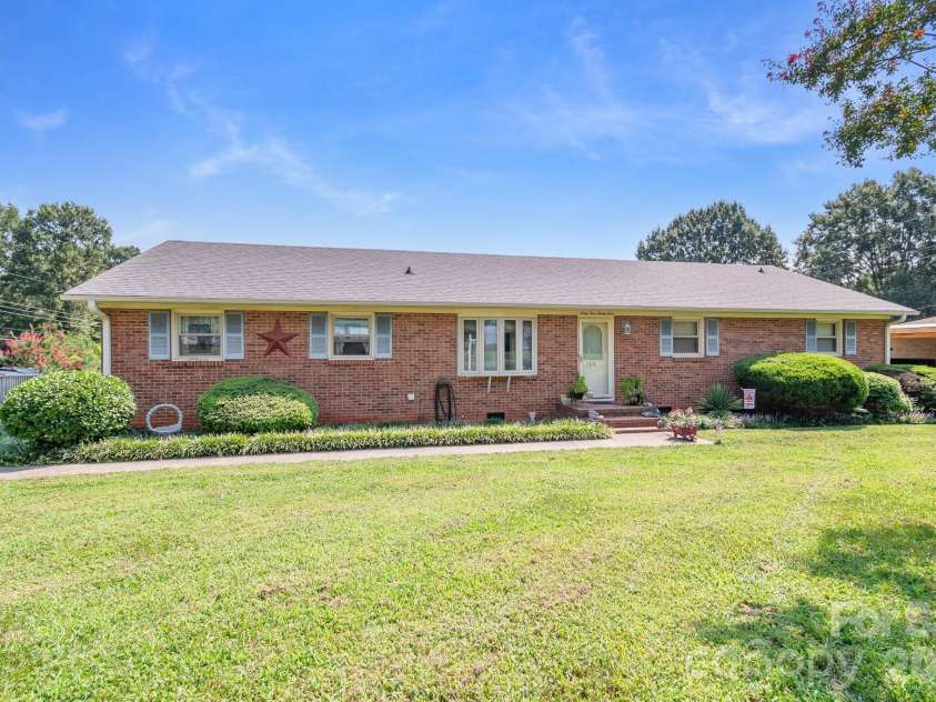 6424 Wilgrove Mint Hill Road, Mint Hill, NC 28227.  MLS# CAR4413641, YatesRealty ID 48860. 
