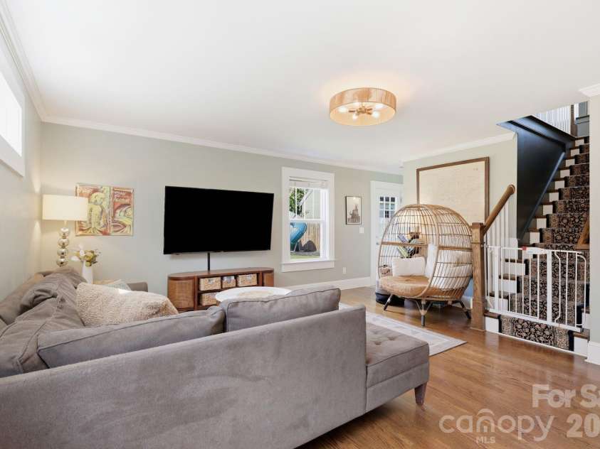 3405 Benard Avenue, Charlotte, NC 28206.  MLS# CAR4418724, YatesRealty ID 48862. 