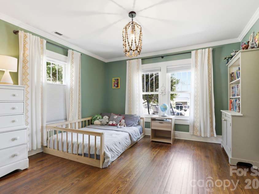 3405 Benard Avenue, Charlotte, NC 28206.  MLS# CAR4418724, YatesRealty ID 48862. 