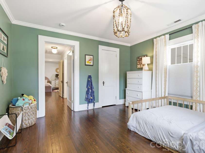 3405 Benard Avenue, Charlotte, NC 28206.  MLS# CAR4418724, YatesRealty ID 48862. 