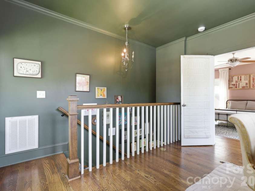3405 Benard Avenue, Charlotte, NC 28206.  MLS# CAR4418724, YatesRealty ID 48862. 
