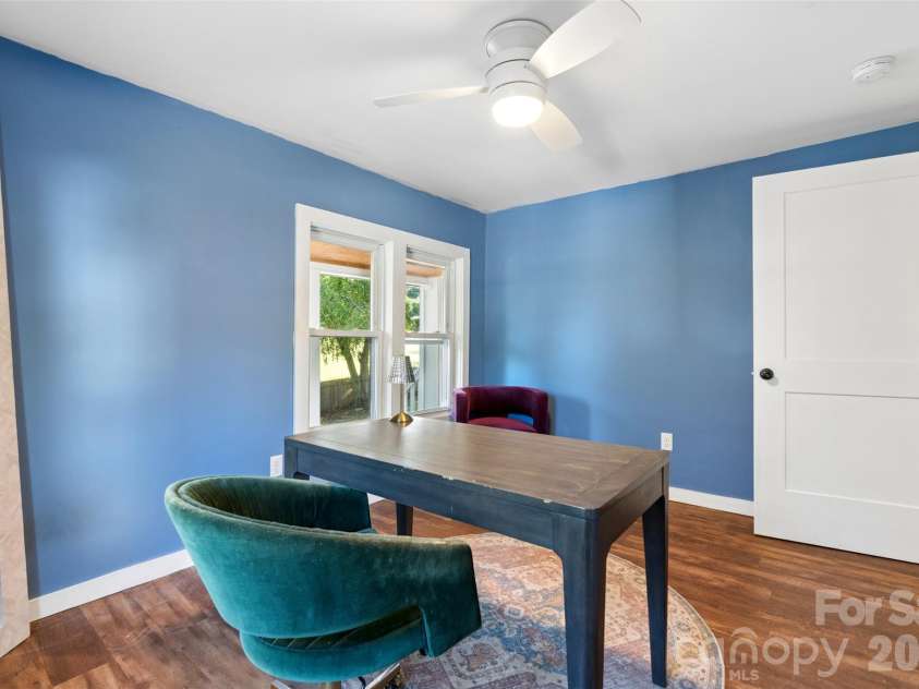39 Wyatt Street, Asheville, NC 28803.  MLS# CAR4420153, YatesRealty ID 48865. 