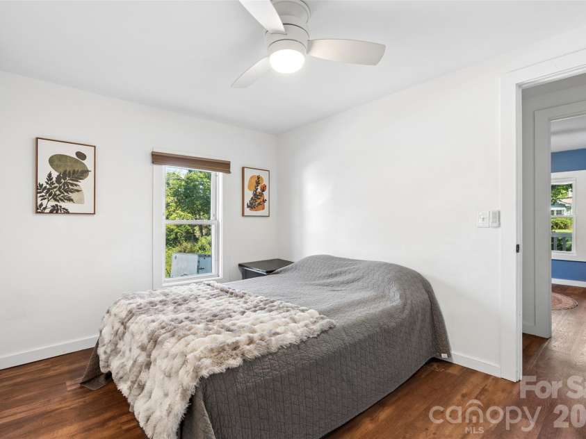 39 Wyatt Street, Asheville, NC 28803.  MLS# CAR4420153, YatesRealty ID 48865. Master Bedroom