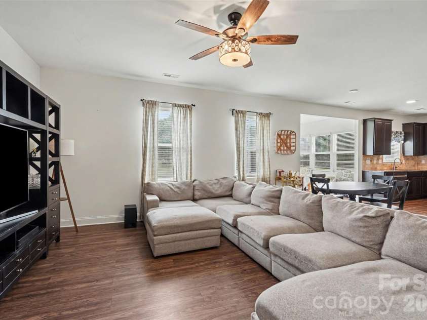 3604 Exbury Gardens Drive, Waxhaw, NC 28173.  MLS# CAR4421687, YatesRealty ID 48866. 