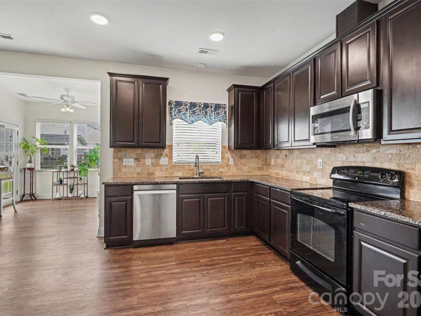 3604 Exbury Gardens Drive, Waxhaw, NC 28173.  MLS# CAR4421687, YatesRealty ID 48866. 