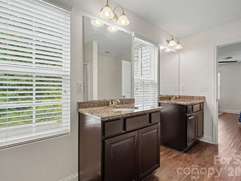 3604 Exbury Gardens Drive, Waxhaw, NC 28173.  MLS# CAR4421687, YatesRealty ID 48866. 