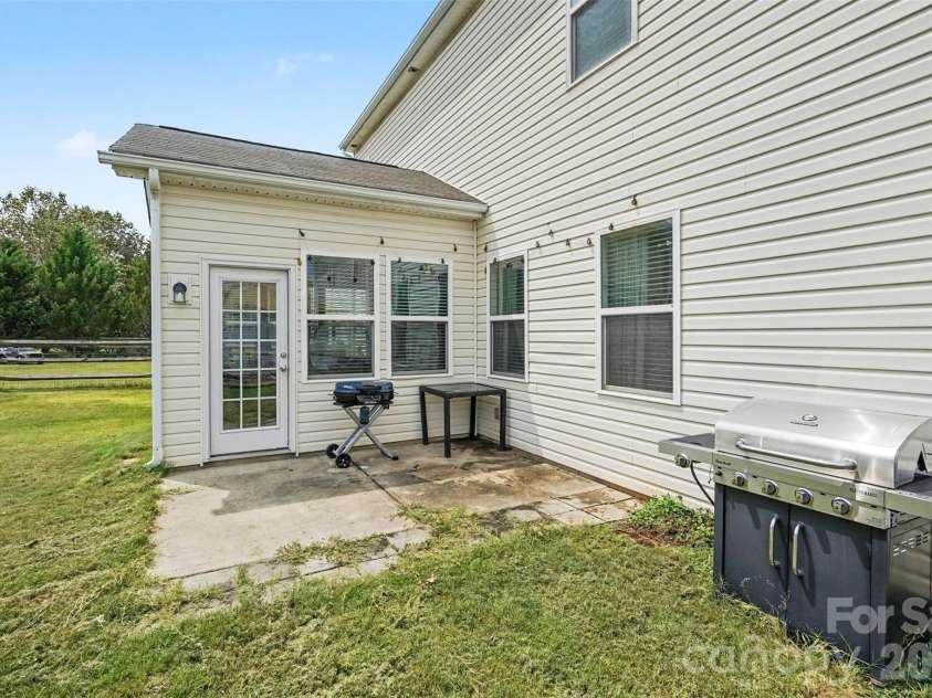 3604 Exbury Gardens Drive, Waxhaw, NC 28173.  MLS# CAR4421687, YatesRealty ID 48866. 