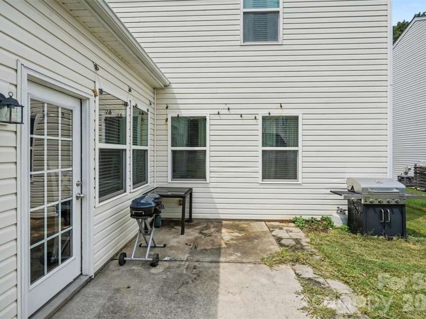 3604 Exbury Gardens Drive, Waxhaw, NC 28173.  MLS# CAR4421687, YatesRealty ID 48866. 