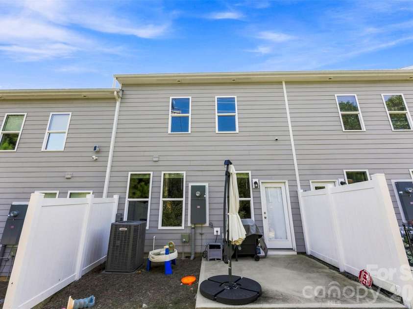 2629 Ruby Dixon Crossing Drive, Gastonia, NC 28056.  MLS# CAR4421412, YatesRealty ID 48867. 