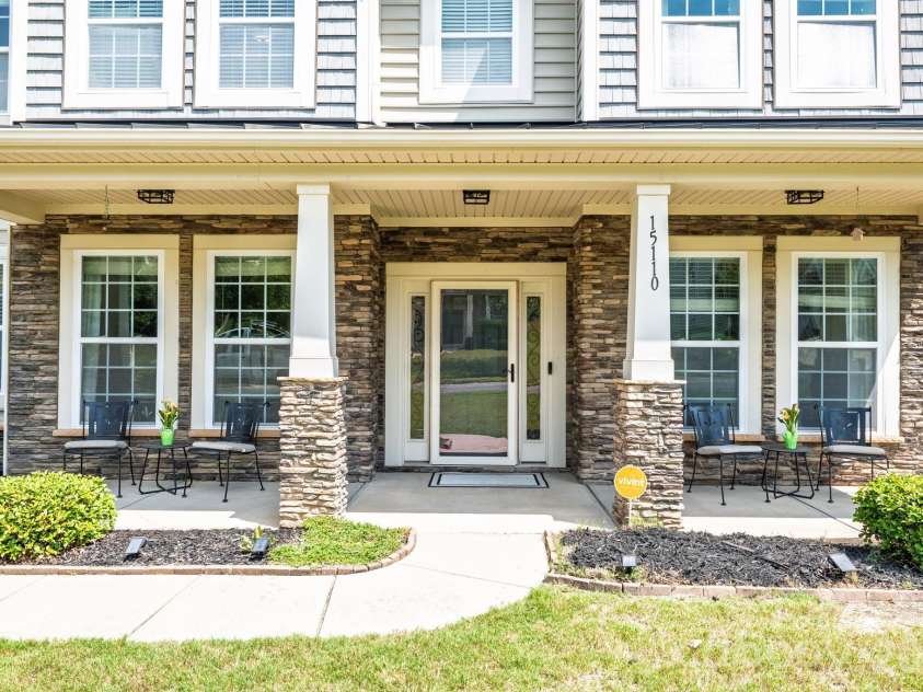 15110 Brannock Hills Drive, Charlotte, NC 28278.  MLS# CAR4420573, YatesRealty ID 48868. 